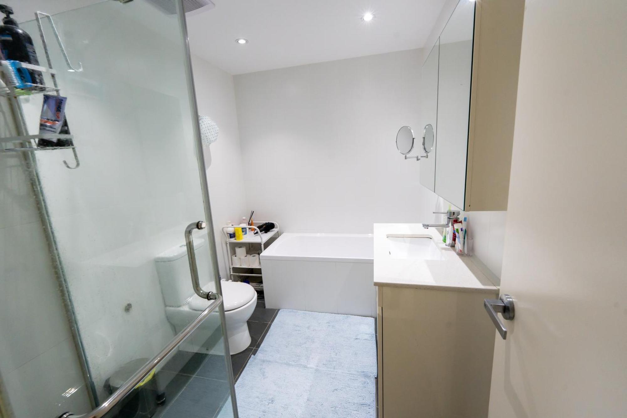 Parramatta Shared Apartment Sydney Bagian luar foto