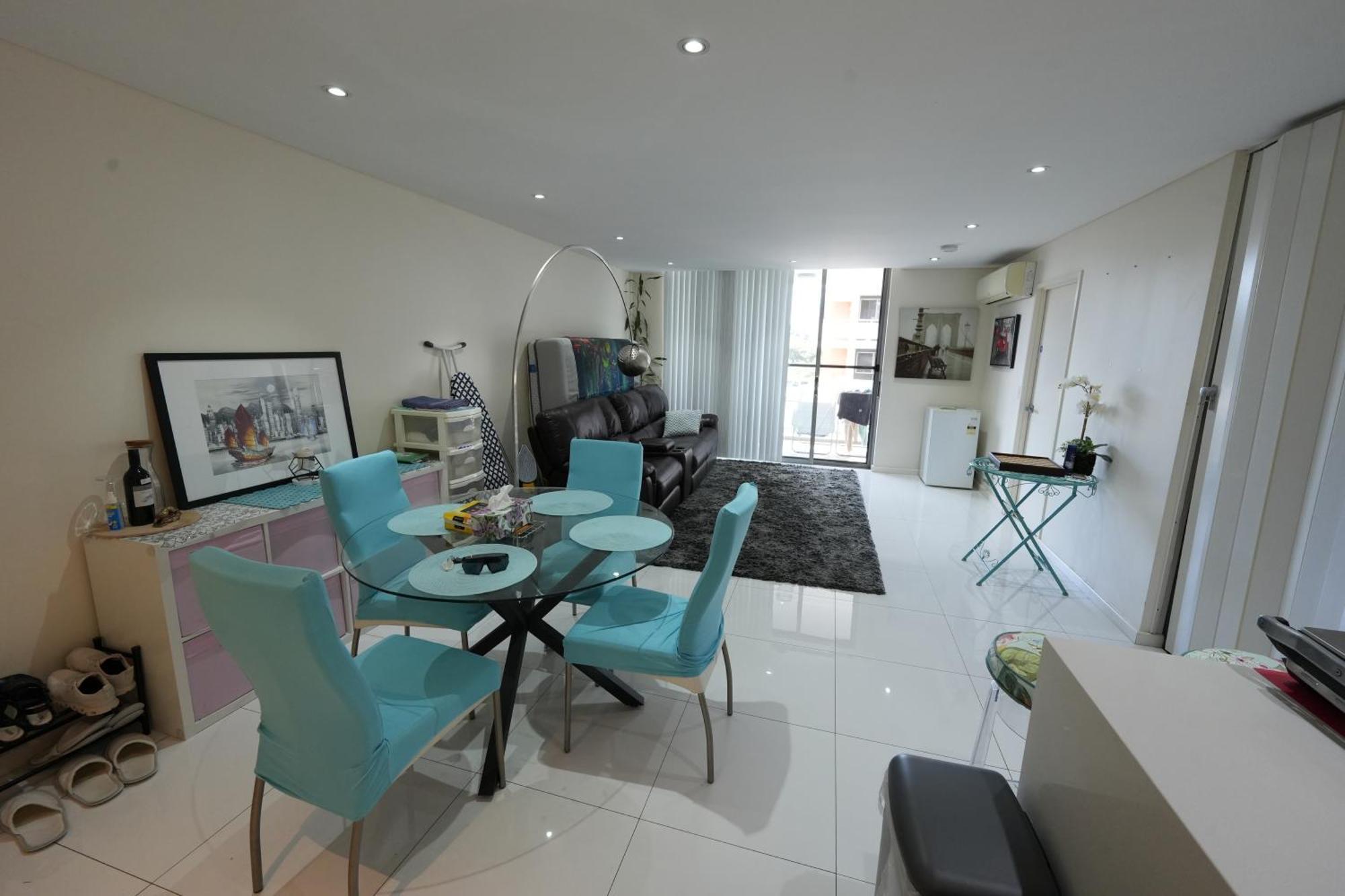 Parramatta Shared Apartment Sydney Bagian luar foto